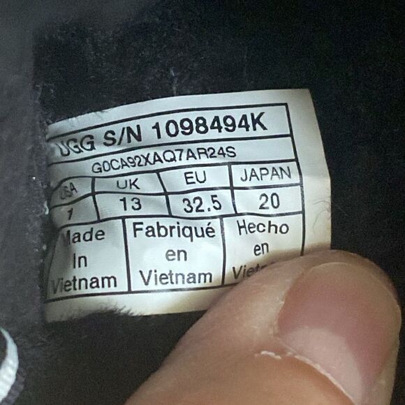 UGG Fluff Yeah Sheepskin Sandals - Picture 11 of 12